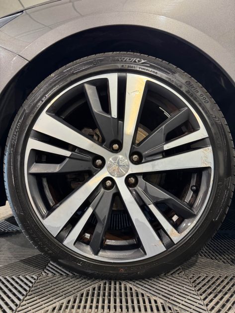 PEUGEOT 308 II 1.6 HDI 100CH