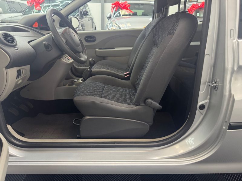 RENAULT TWINGO II SEULEMENT 38000KMS 1.2 60ch EXPRESSION GARANTIE 12 MOIS 1ERE MAIN SUPER ETAT