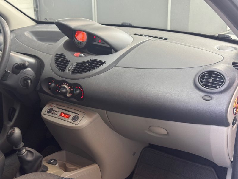 RENAULT TWINGO II SEULEMENT 38000KMS 1.2 60ch EXPRESSION GARANTIE 12 MOIS 1ERE MAIN SUPER ETAT