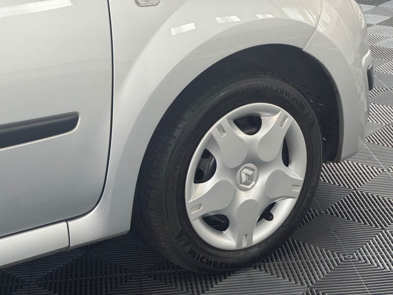 RENAULT TWINGO II SEULEMENT 38000KMS 1.2 60ch EXPRESSION GARANTIE 12 MOIS 1ERE MAIN SUPER ETAT