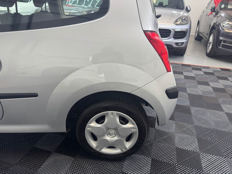 RENAULT TWINGO II SEULEMENT 38000KMS 1.2 60ch EXPRESSION GARANTIE 12 MOIS 1ERE MAIN SUPER ETAT