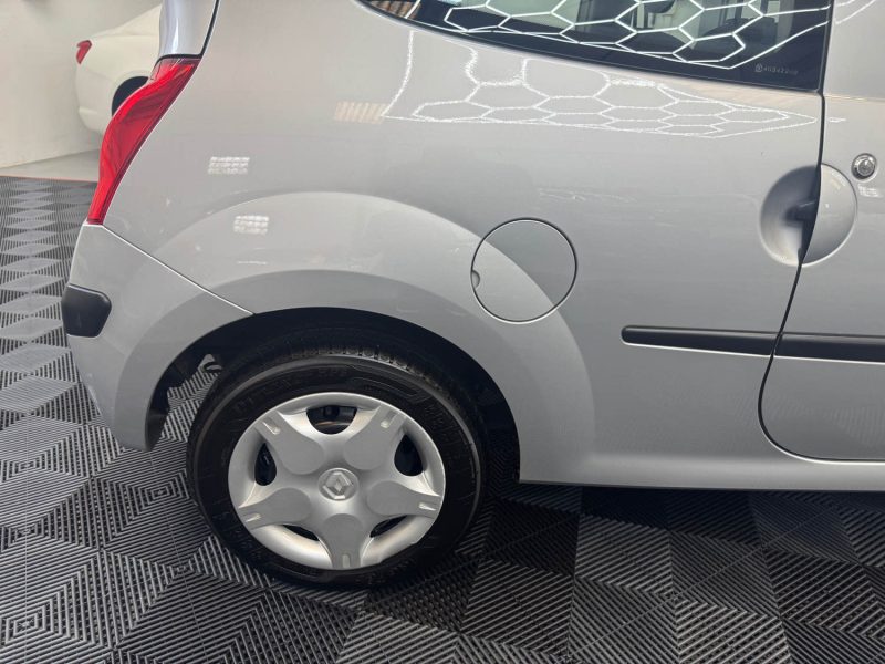 RENAULT TWINGO II SEULEMENT 38000KMS 1.2 60ch EXPRESSION GARANTIE 12 MOIS 1ERE MAIN SUPER ETAT