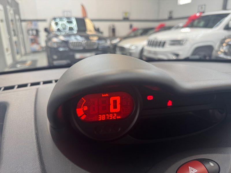 RENAULT TWINGO II SEULEMENT 38000KMS 1.2 60ch EXPRESSION GARANTIE 12 MOIS 1ERE MAIN SUPER ETAT