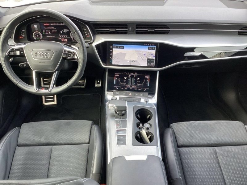 AUDI A6 AVANT 55 TFSIE COMPETITION 