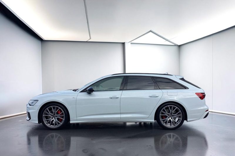AUDI A6 AVANT 55 TFSIE COMPETITION 
