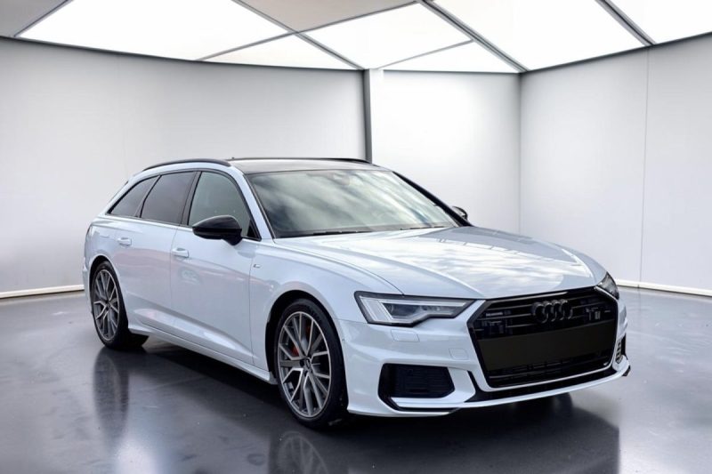 AUDI A6 AVANT 55 TFSIE COMPETITION 
