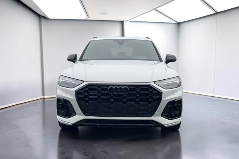 AUDI Q5 55 TFSIE HYBRIDE COMPETITION 367CH 