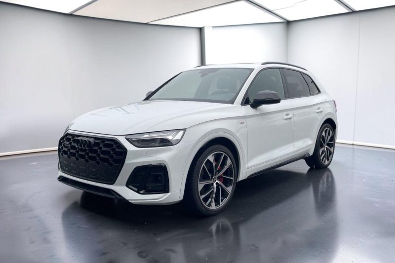 AUDI Q5 55 TFSIE HYBRIDE COMPETITION 367CH 