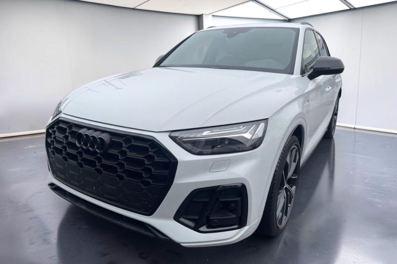 AUDI Q5 55 TFSIE HYBRIDE COMPETITION 367CH 