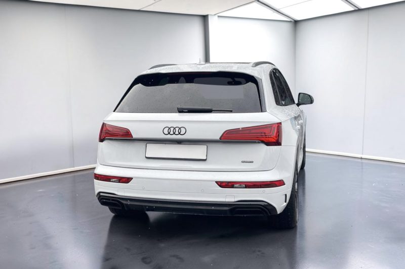 AUDI Q5 55 TFSIE HYBRIDE COMPETITION 367CH 