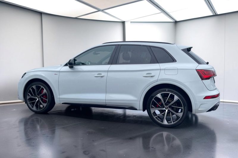 AUDI Q5 55 TFSIE HYBRIDE COMPETITION 367CH 