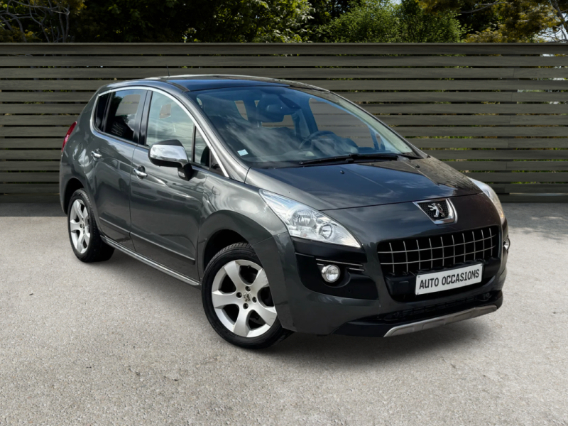 PEUGEOT 3008 1.6 HDI 115Ch PACK ALLURE FULL OPTIONS GPS/CLIM/TOIT 1er MAIN 119000KM