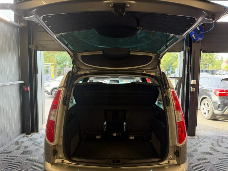 SKODA ROOMSTER 1.9 TDI 105 Cv TOIT PANORAMIQUE - PAIEMENT EN 4X POSSIBLE