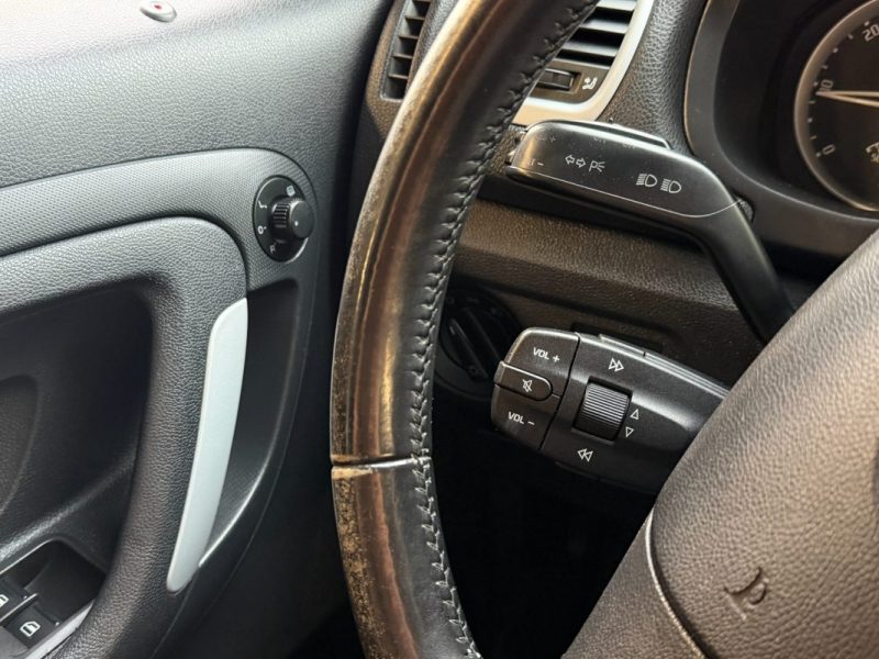 SKODA ROOMSTER 1.9 TDI 105 Cv TOIT PANORAMIQUE - PAIEMENT EN 4X POSSIBLE