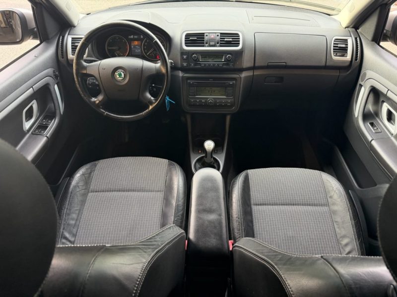 SKODA ROOMSTER 1.9 TDI 105 Cv TOIT PANORAMIQUE - PAIEMENT EN 4X POSSIBLE