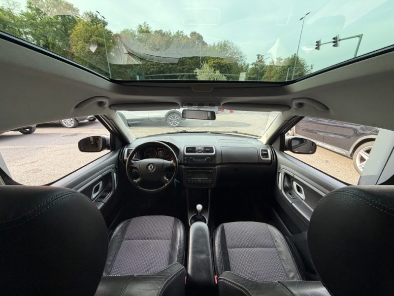 SKODA ROOMSTER 1.9 TDI 105 Cv TOIT PANORAMIQUE - PAIEMENT EN 4X POSSIBLE