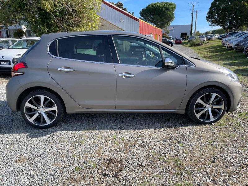 PEUGEOT 208 1.2 THP 110CH EAT6 FELINE 2015