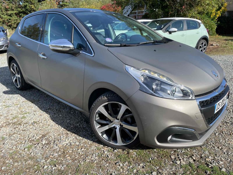 PEUGEOT 208 1.2 THP 110CH EAT6 FELINE 2015
