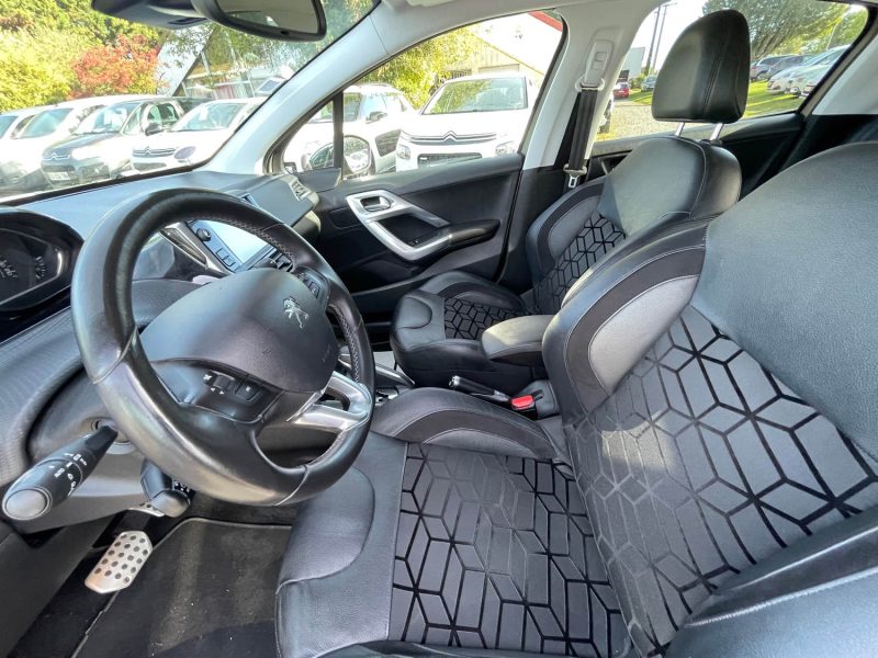 PEUGEOT 208 1.2 THP 110CH EAT6 FELINE 2015