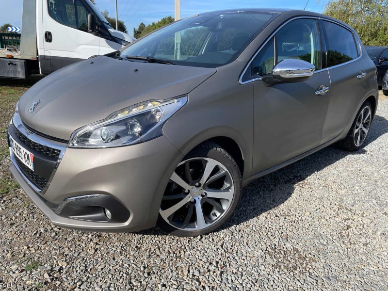 PEUGEOT 208 1.2 THP 110CH EAT6 FELINE 2015