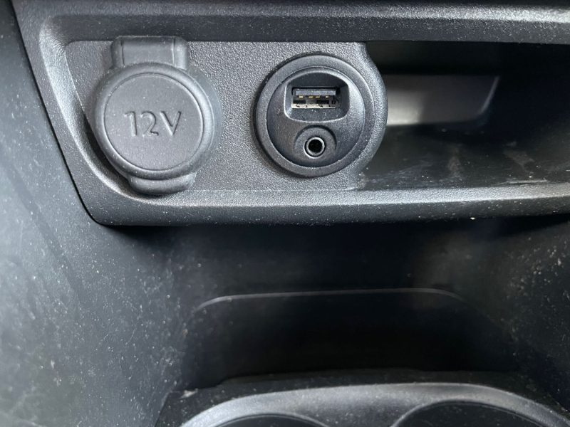 PEUGEOT 208 1.2 68 CH BVM5 LIKE  2017