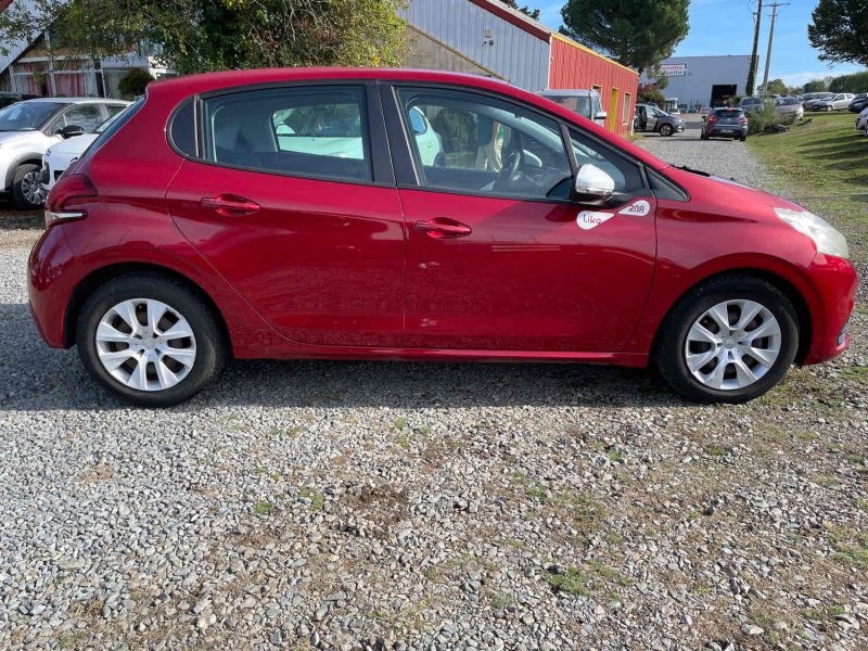 PEUGEOT 208 1.2 68 CH BVM5 LIKE  2017