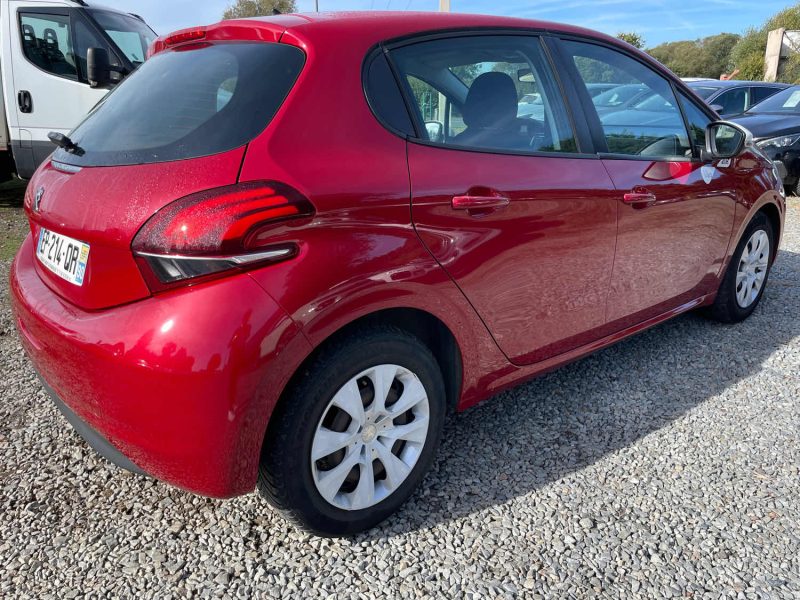 PEUGEOT 208 1.2 68 CH BVM5 LIKE  2017