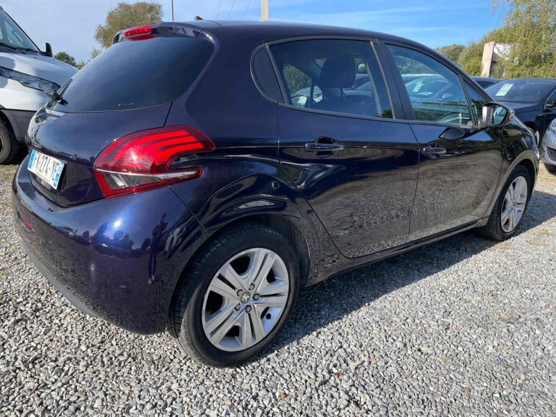 PEUGEOT 208 1.2 82CH SIGNATURE 2019