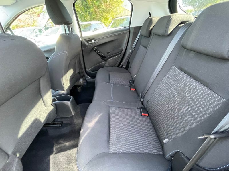PEUGEOT 208 1.2 82CH SIGNATURE 2019