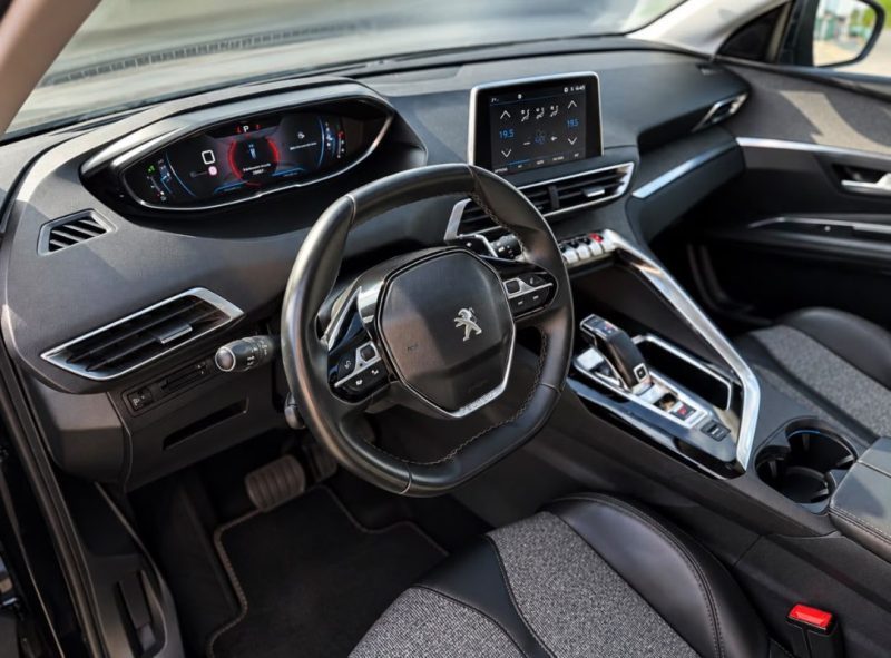 PEUGEOT 3008 SUV 1.6 BLUEHDI 120 ALLURE 2017