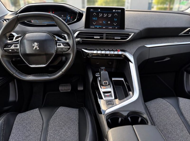 PEUGEOT 3008 SUV 1.6 BLUEHDI 120 ALLURE 2017