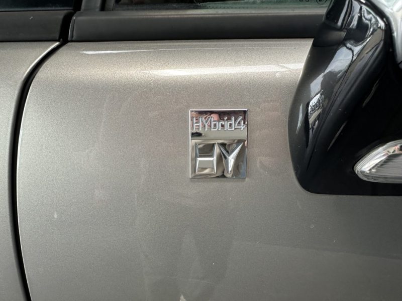 PEUGEOT 3008 HYBRID4 2.0 HDI 163CV BMP6 + ELECTRIC 37CV