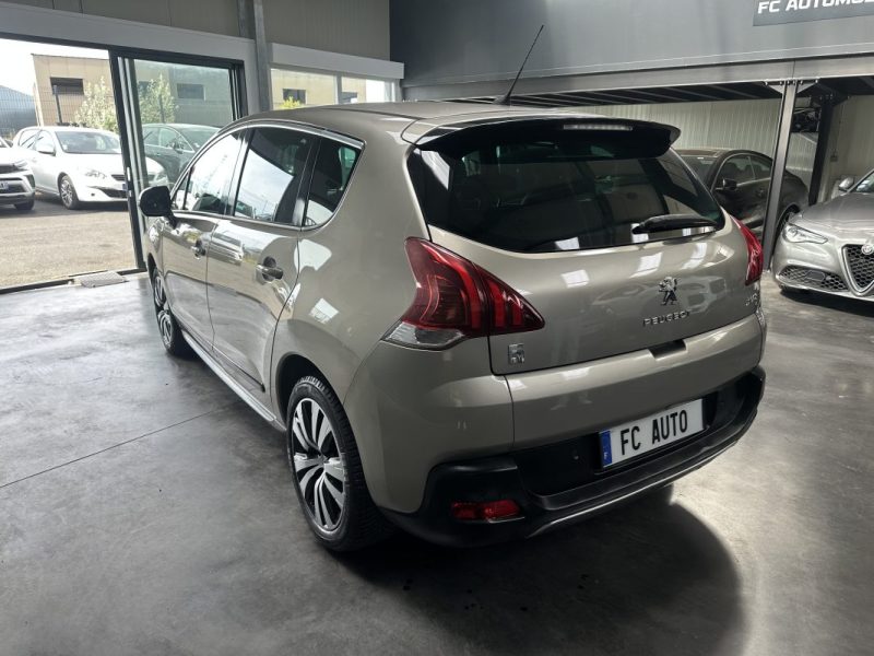 PEUGEOT 3008 HYBRID4 2.0 HDI 163CV BMP6 + ELECTRIC 37CV
