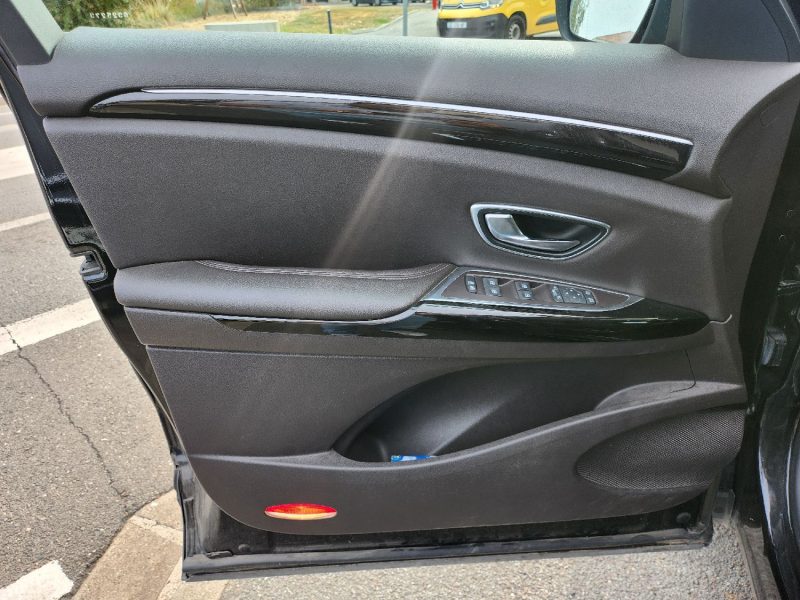 RENAULT ESPACE V 2.0 DCI 160