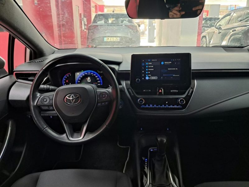TOYOTA COROLLA TOURING SPORTS HYBRIDE 1.8 DYNAMIC BUSINESS 122cv/1 ERE MAIN/TVA RECUPERABLE