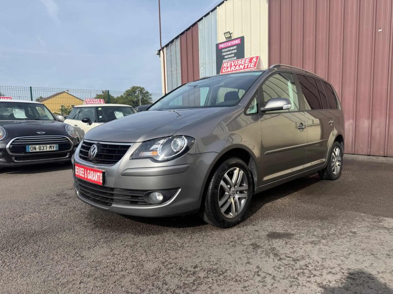 VOLKSWAGEN TOURAN 1ER MAIN PHASE 2 1.9 TDI - 8V TURBO 105CV 2009