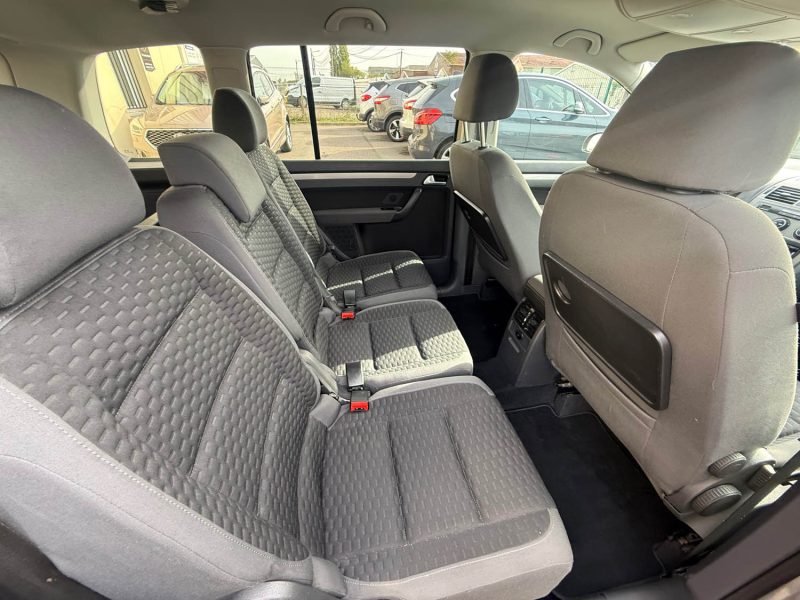 VOLKSWAGEN TOURAN 1ER MAIN PHASE 2 1.9 TDI - 8V TURBO 105CV 2009