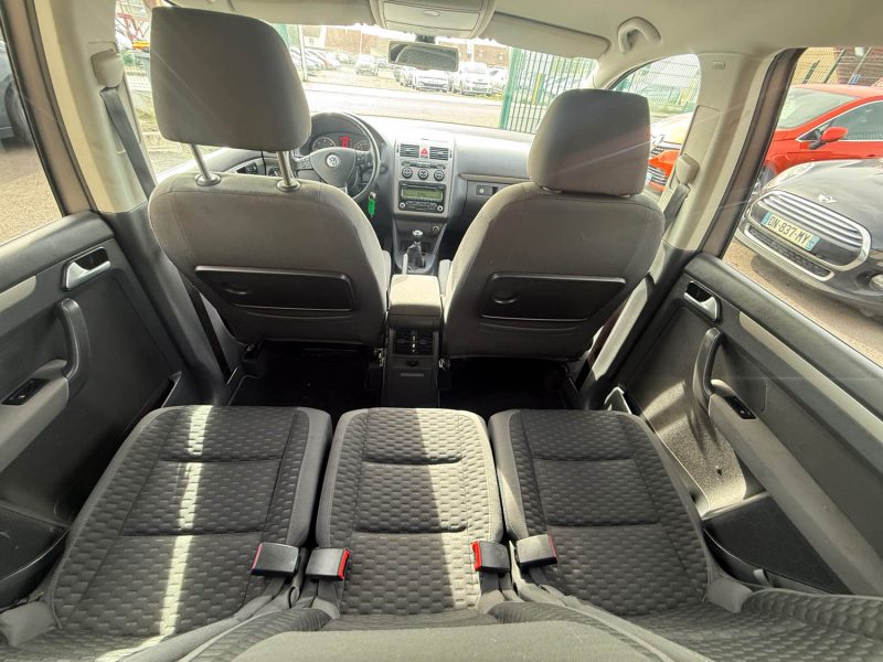 VOLKSWAGEN TOURAN 1ER MAIN PHASE 2 1.9 TDI - 8V TURBO 105CV 2009