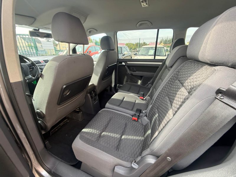 VOLKSWAGEN TOURAN 1ER MAIN PHASE 2 1.9 TDI - 8V TURBO 105CV 2009
