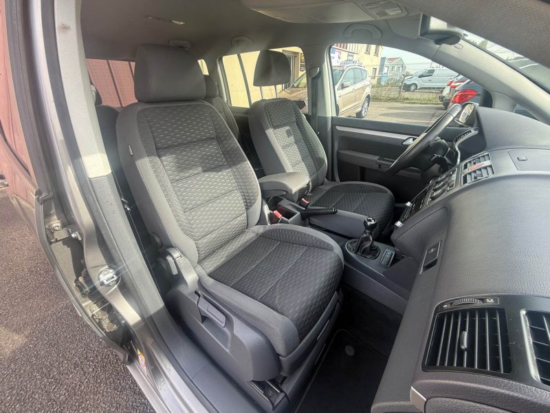 VOLKSWAGEN TOURAN 1ER MAIN PHASE 2 1.9 TDI - 8V TURBO 105CV 2009
