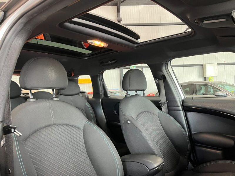 🚗 MINI COUNTRYMAN COOPER SD 2.0 143ch ☀️ Toit panoramique 📡 Radars de recul