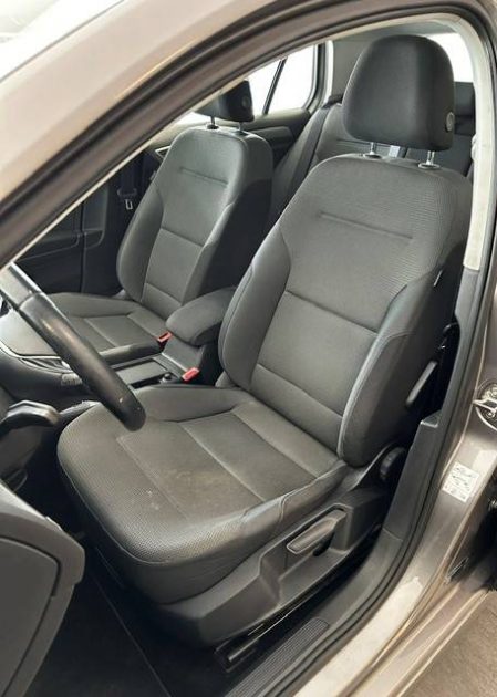 VOLKSWAGEN GOLF 1.6 TDI 105 CH CONFORTLINE 2014