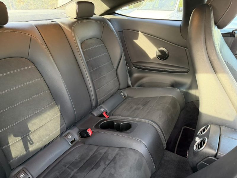 MERCEDES CLASSE C Coupé 220D AMG / TOIT OUVRANT / SIEGE ELECTRIQUES / CARPLAY