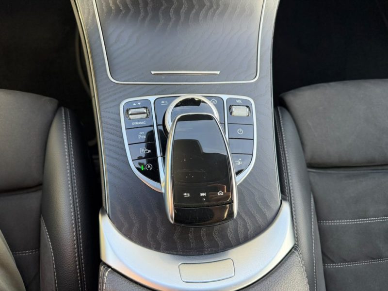 MERCEDES CLASSE C Coupé 220D AMG / TOIT OUVRANT / SIEGE ELECTRIQUES / CARPLAY
