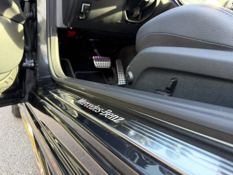 MERCEDES CLASSE C Coupé 220D AMG / TOIT OUVRANT / SIEGE ELECTRIQUES / CARPLAY