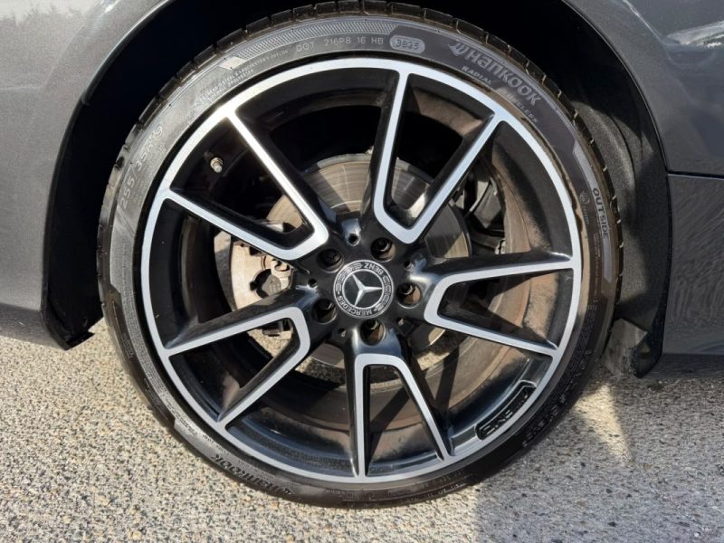 MERCEDES CLASSE C Coupé 220D AMG / TOIT OUVRANT / SIEGE ELECTRIQUES / CARPLAY