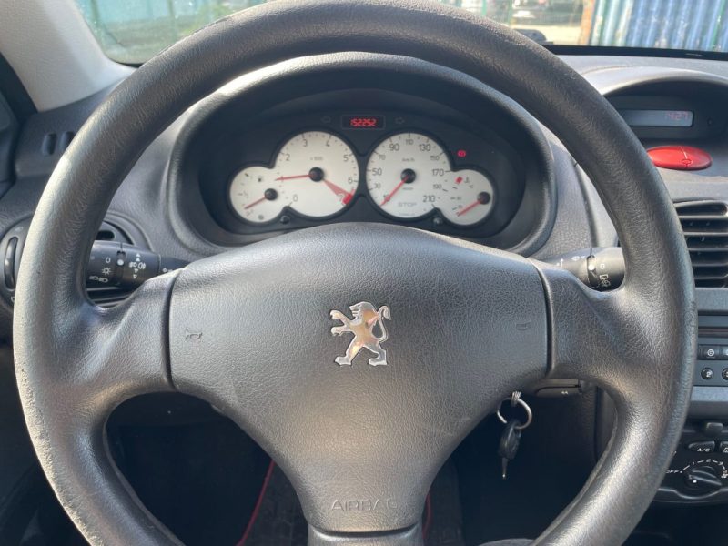 PEUGEOT 206 1.4 Ess 75 Cv
