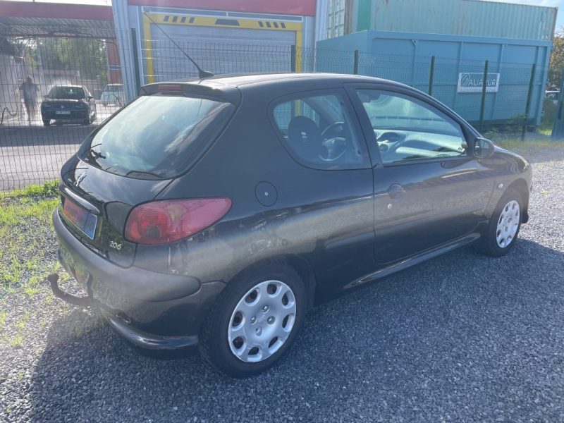 PEUGEOT 206 1.4 Ess 75 Cv