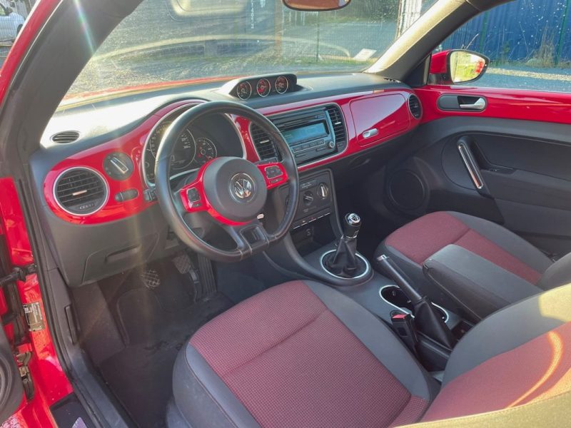 VOLKSWAGEN BEETLE 1.6 TDI 105 CV