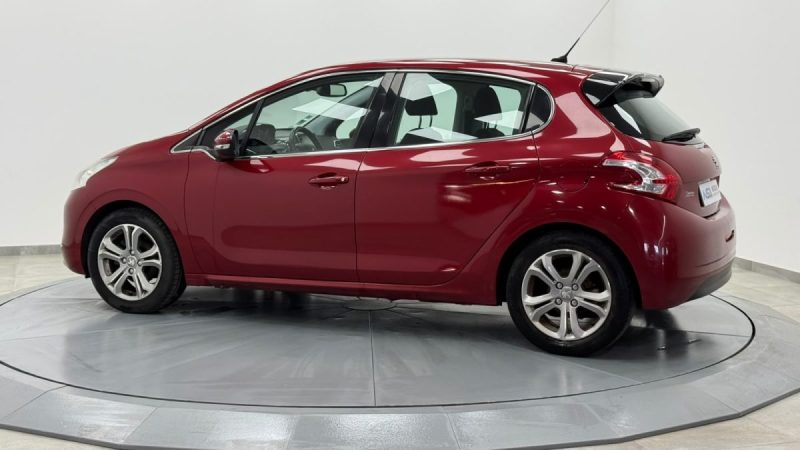 PEUGEOT 208 1.6 HDI ALLURE 92 CH GARANTIE